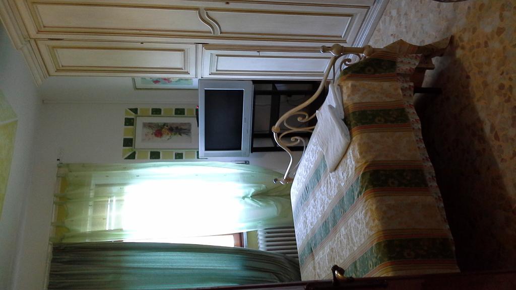 Tropical Bed&Breakfast Лука Екстериор снимка