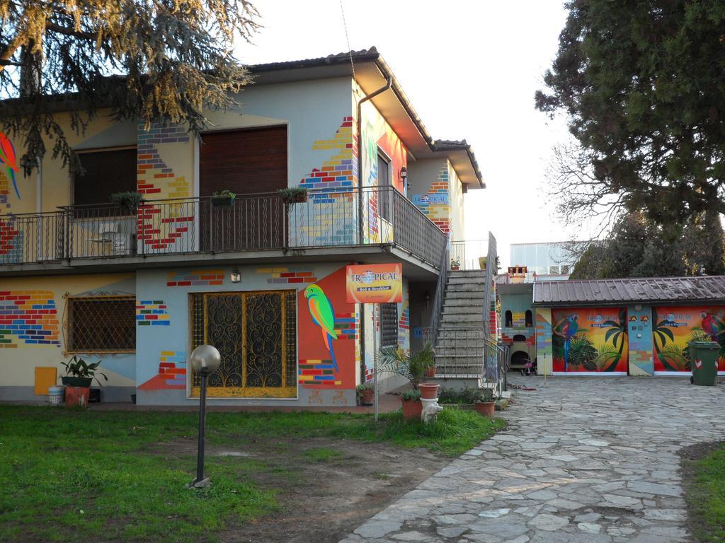 Tropical Bed&Breakfast Лука Екстериор снимка